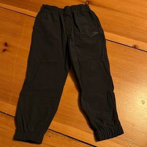 Toddler hiking pants 4T - great shape- hardly worn